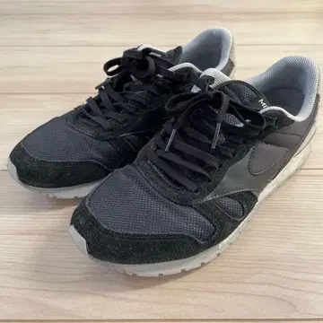 MIZUNO 1906 블랙/그레이 스니커즈