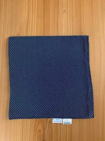 마가렛호웰 네이비 도트 무늬 넥 스카프