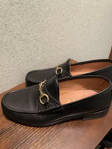 D. Lepori 블랙 로퍼