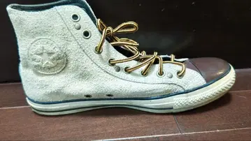 컨버스 베이지 스웨이드 하이컷 스니커즈