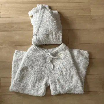 젤라또피케 홈웨어 긴팔 롱 바지 화이트 룸웨어 세트 새상품급