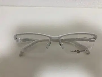 Masaki Matsushima MF-1270 화이트 프레임 안경