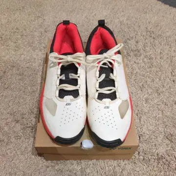 YONEX 106 테니스화 화이트/레드