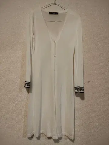 b39 B LEONARD 레오나르 롱 가디건