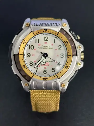 CASIO ILLUMINATOR 손목시계 골드/실버