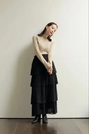 louren 니트 티어드 스커트