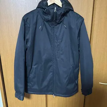 블랙 마운틴 후드티