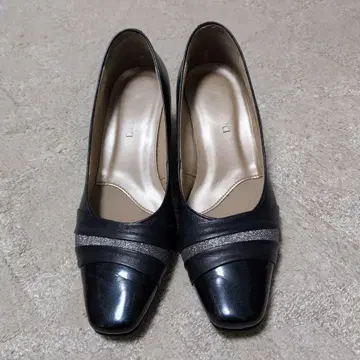 Dona Miss 네이비 펌프스 중간 힐