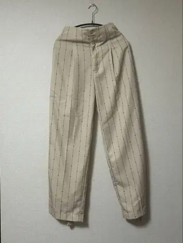 스트라이프 패턴 베이지 팬츠 S/M