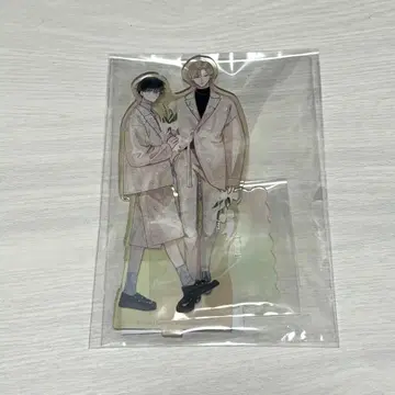 밑변 마감 콜라보 카페 치구하그나 키스 아크릴 스탠드