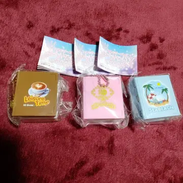 가챠가챠 판타지북 커피 핑크 비치 도서 키링