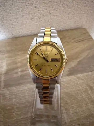 SEIKO 5 자동 와인딩 시계 골드/실버 콤비