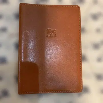 일비종떼 가죽제 브라운 여권 케이스