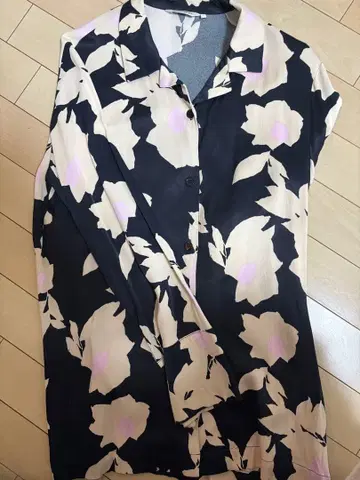 marimekko 플라워 프린트 셔츠 34