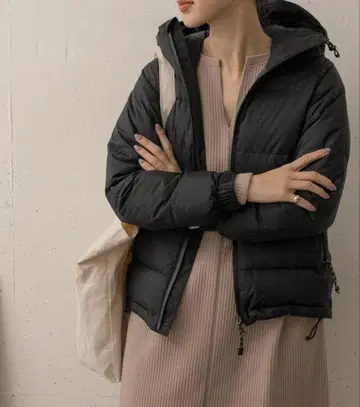 새상품급 어반 리서치 도어스 다운 자켓