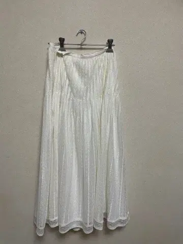 INGEBOUR 화이트 롱 스커트