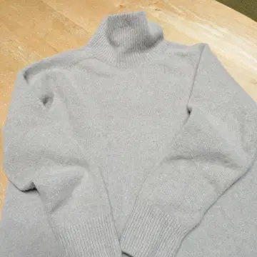 MARGARET HOWELL 그레이 터틀넥 스웨터