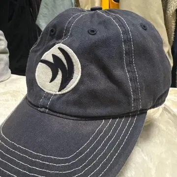 다크 블루 로고 자수 us 구제 의류 캡