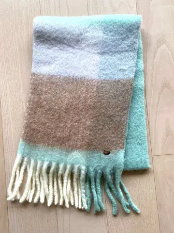 [ 미사용 새상품 ] Beaurance 복슬복슬 머플러