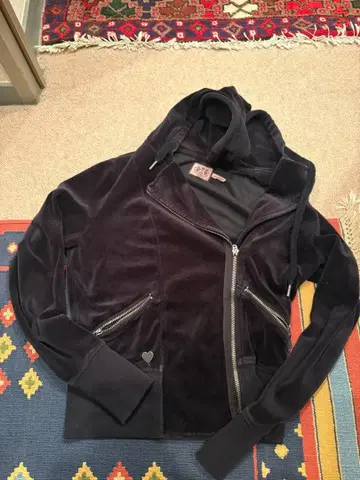 Juicy Couture 블랙 후드티