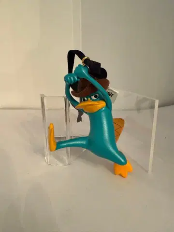 디즈니 채널 피니와 퍼브 페리의 오너먼트 에이전트 P