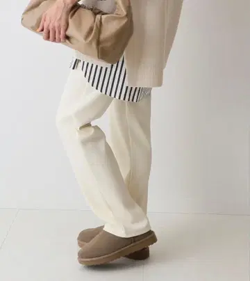 스트레치 저리 팬츠 프레임워크 화이트