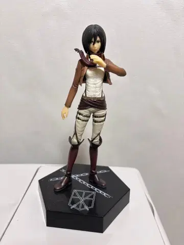 미카사 아커만 피규어