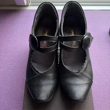 블랙 멜리제인 신발