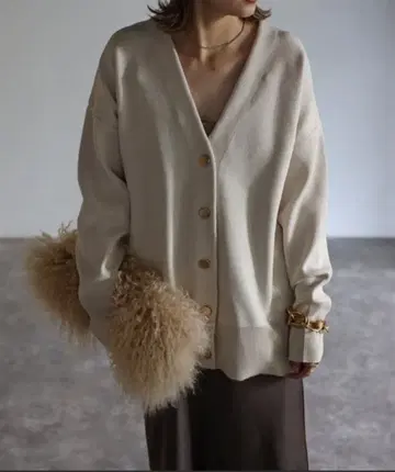 봉쥬르 사간 골드 버튼 종이상자 가디건 미사용품