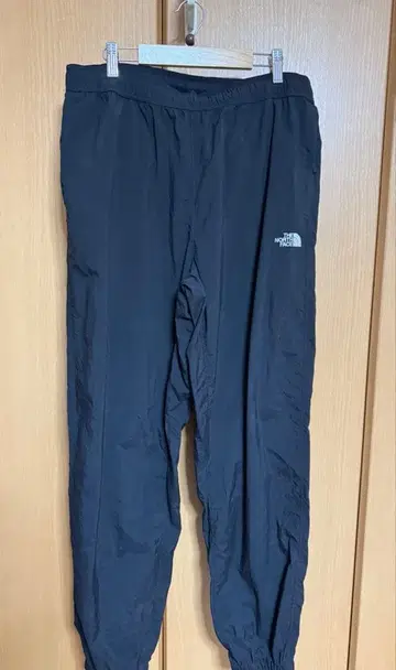 더 노스페이스 나일론 팬츠 블랙 XL 사이즈