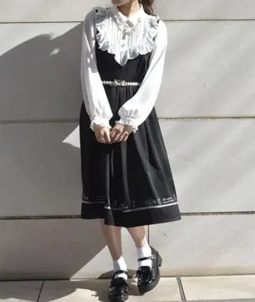 액시즈 캣 자수 도킹 원피스