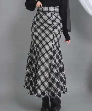 라메 트위드 체크 머메이드 스커트