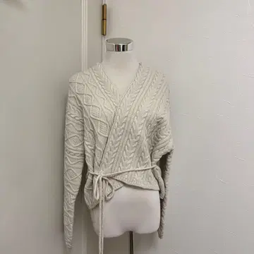 미사용 새상품 니트 가디건 miss happy