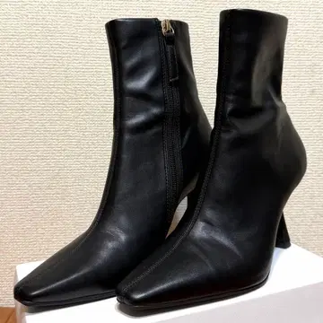 RANDA / 스트레치 센터 심 숏부츠 ( BLK/SMT )