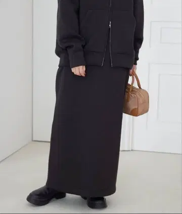 슬로브 이에나 종이상자 아이라인 스커트