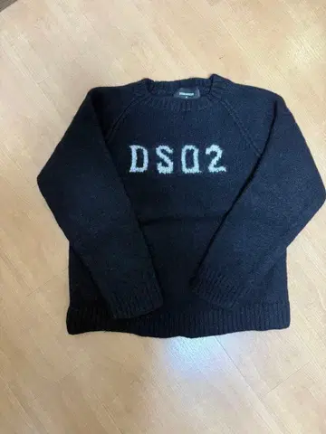 DSQUARED2 블랙 스웨터 M