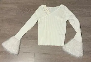 ROYAL PARTY 화이트 리브 니트 새상품 고급 귀여운 코디하기 쉬운