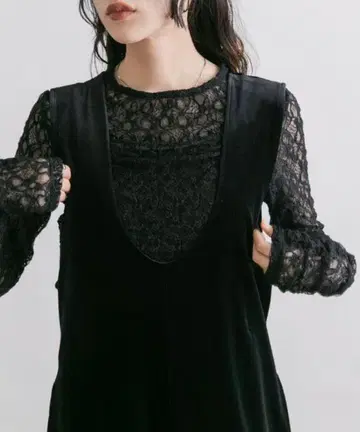 [ 새상품, 택 포함 ] KBF 드레이프 레이스 TEE