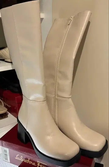 부츠(화이트 계열)