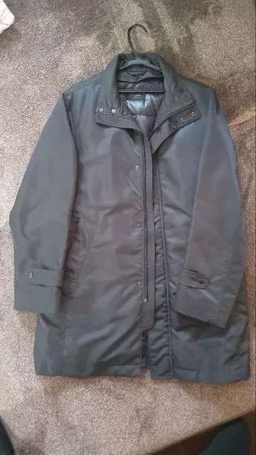 더반 [ D'URBAN ] 다운 베스트 포함 코트 남성용 블랙