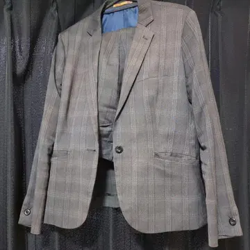 그레이 스트라이프 비즈니스 정장 상하의 세트