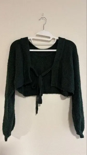 w closet 숏 기장 니트 볼레로 다크 그린