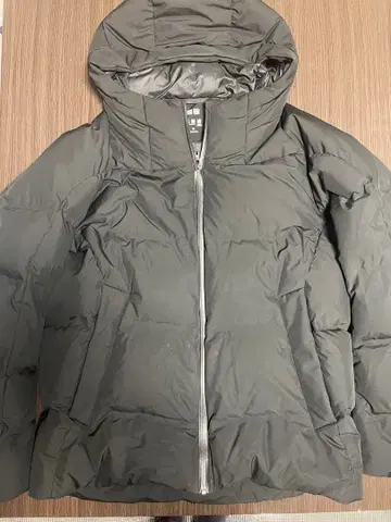 유니클로 심리스 다운 후드티 XL