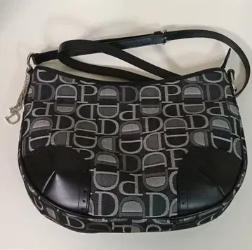 새상품급 핑키&다이앤 숄더백 그레이 블랙