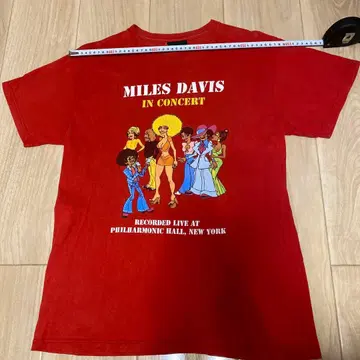 MILES DAVIS IN CONCERT 티셔츠