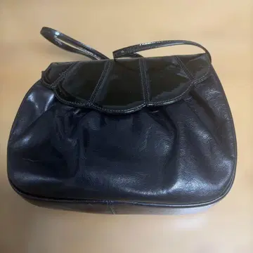 블랙 가죽 숄더백
