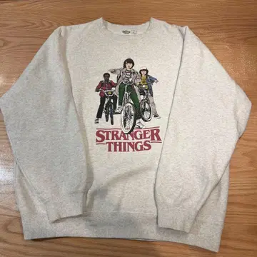 스트레인저 싱스 트레이닝복 GU XL