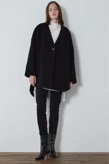 르필 LEPHIL 보아 코트 ADORE