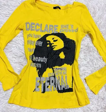 00s 헤이세이 갸루 맥브링 y2k 롱티 그런지 피치티 라메걸 프린트