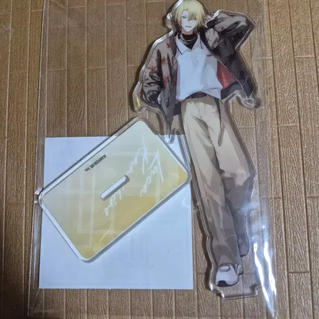 루카 카네시로 중국한정 더블일레븐 아크릴 스탠드 니지산지 EN 럭시엠